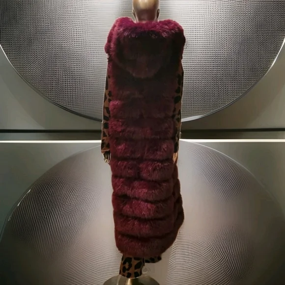 SOLD NWT Luxurious Burgandy Faux Fur Long Hooded Vest Sz M - Picture 14 of 16